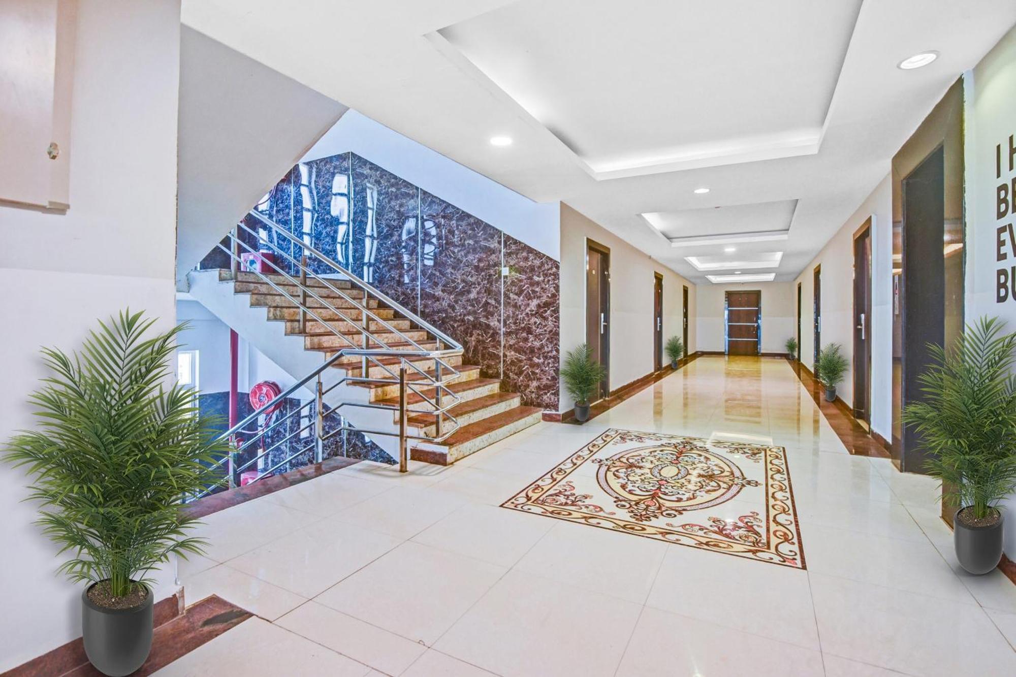 Collection O Oth Sri7 Inn Anantapur Exterior foto