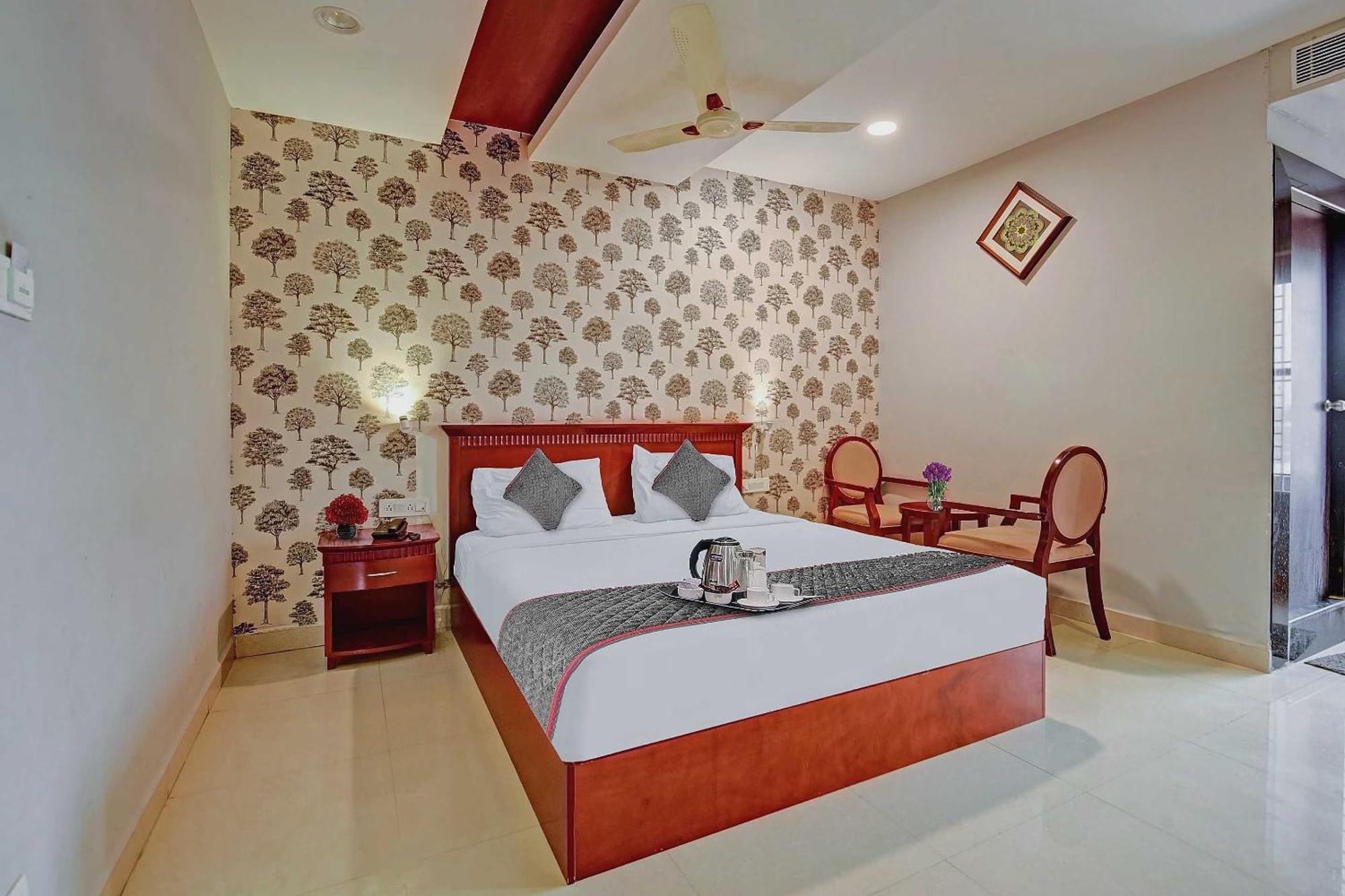 Collection O Oth Sri7 Inn Anantapur Exterior foto