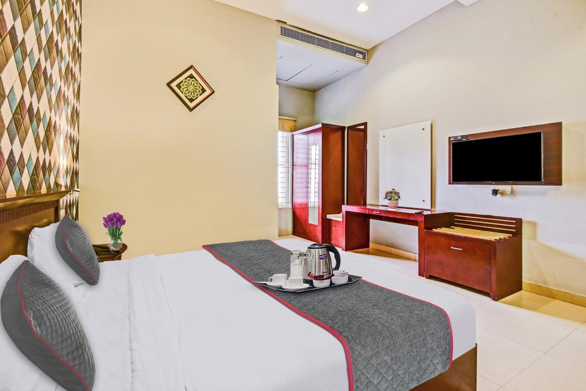 Collection O Oth Sri7 Inn Anantapur Exterior foto